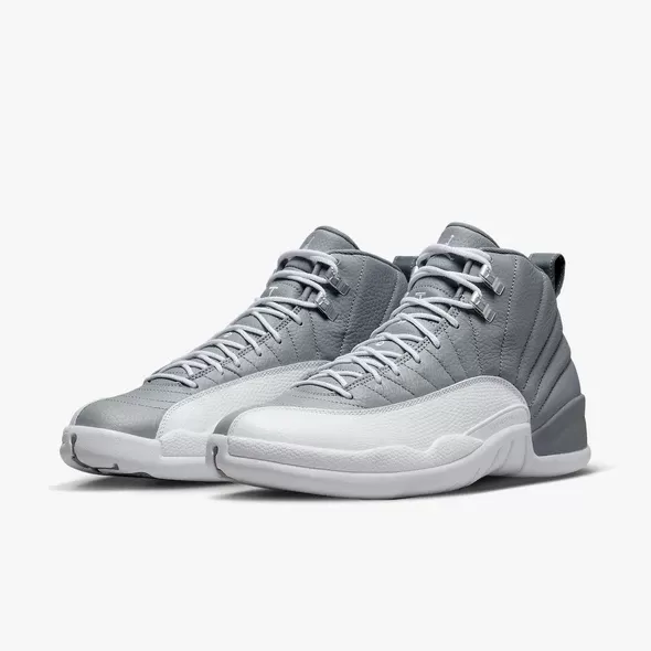 Click image for larger version

Name:	02-air-jordan-12-stealth-ct8013-015_590x.webp
Views:	82
Size:	16.8 KB
ID:	3845